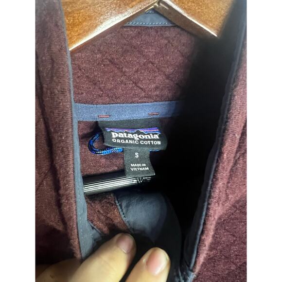 Women's Organic Cotton Quilt Snap-T® Pullover Red and Navy Size Small - Picture 4 of 6